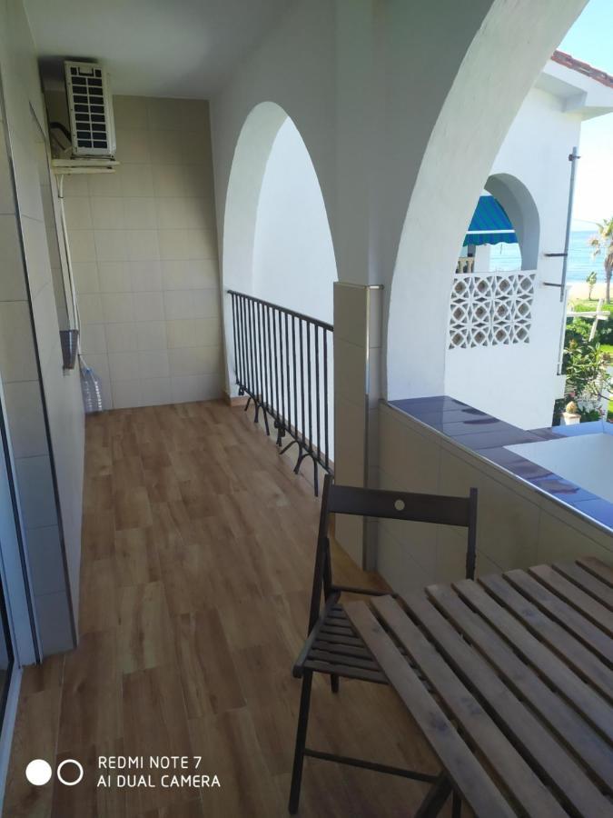 Bungalow Charo ตอร์เร เด เบนากาลบอน ภายนอก รูปภาพ