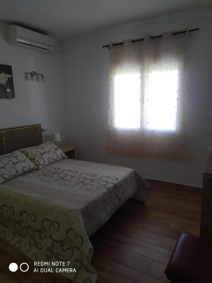 Bungalow Charo ตอร์เร เด เบนากาลบอน ภายนอก รูปภาพ
