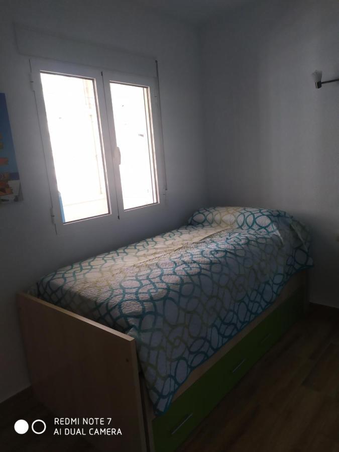 Bungalow Charo ตอร์เร เด เบนากาลบอน ภายนอก รูปภาพ